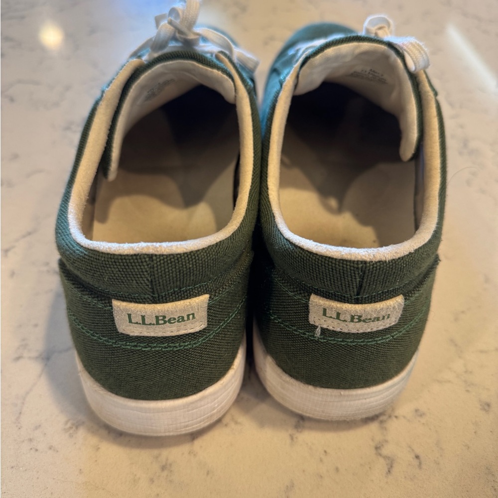 L.L. Bean Mens Green Canvas Sneakers